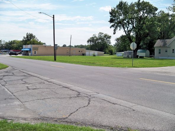 214 Halleck St, Moberly, MO 65270